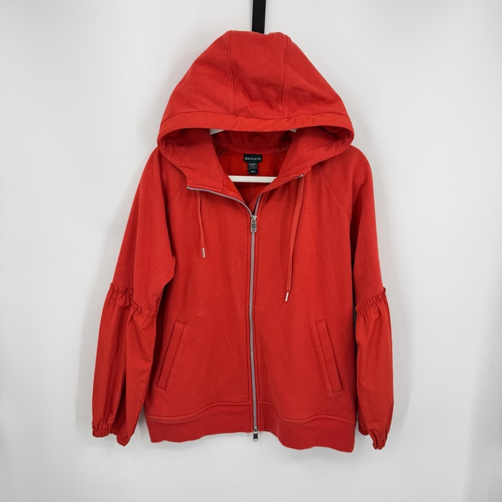 Athleta On My Way Triumph Hoodie Full Zip Size M petite Currant Red 798347